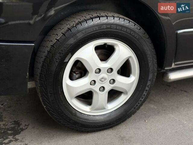 Чорний Рено Трафік, об'ємом двигуна 2 л та пробігом 301 тис. км за 12700 $, фото 21 на Automoto.ua