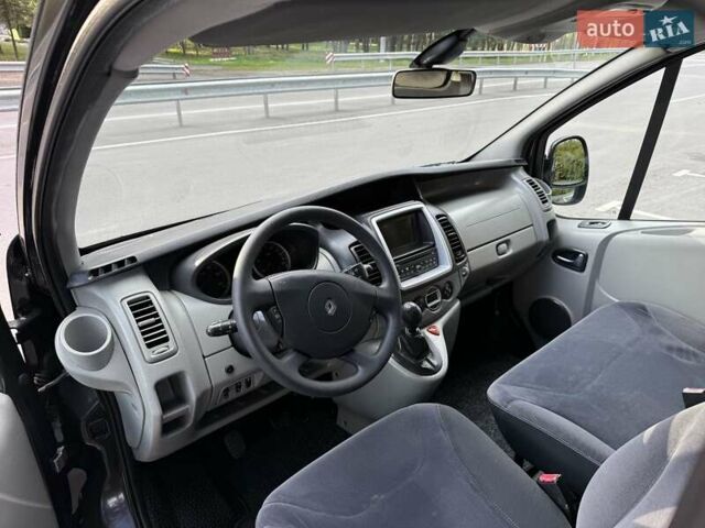 Чорний Рено Трафік, об'ємом двигуна 2 л та пробігом 301 тис. км за 12700 $, фото 25 на Automoto.ua