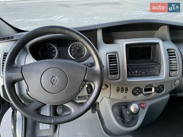 Черный Рено Трафик, объемом двигателя 2 л и пробегом 201 тыс. км за 17900 $, фото 32 на Automoto.ua