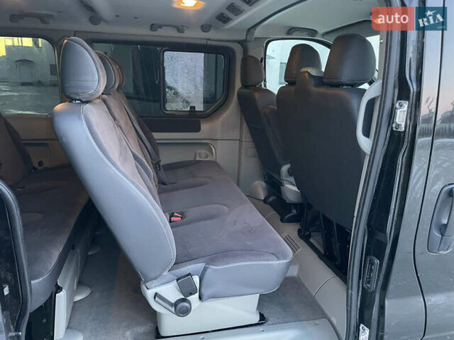 Черный Рено Трафик, объемом двигателя 2 л и пробегом 201 тыс. км за 17900 $, фото 49 на Automoto.ua