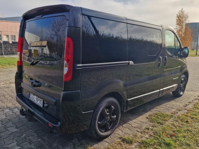 Чорний Рено Трафік, об'ємом двигуна 2 л та пробігом 176 тис. км за 8700 $, фото 5 на Automoto.ua