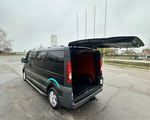 Черный Рено Трафик, объемом двигателя 2 л и пробегом 293 тыс. км за 12500 $, фото 51 на Automoto.ua