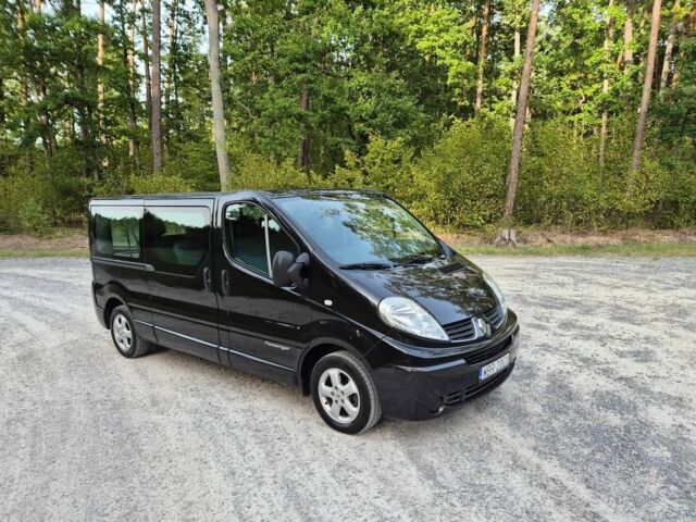 Черный Рено Трафик, объемом двигателя 2 л и пробегом 231 тыс. км за 8300 $, фото 4 на Automoto.ua