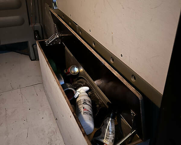 Чорний Рено Трафік, об'ємом двигуна 2 л та пробігом 270 тис. км за 15699 $, фото 21 на Automoto.ua