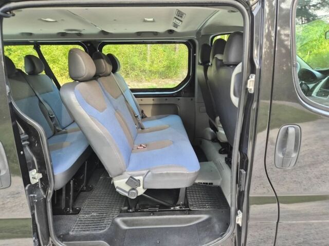 Черный Рено Трафик, объемом двигателя 2 л и пробегом 231 тыс. км за 8300 $, фото 14 на Automoto.ua