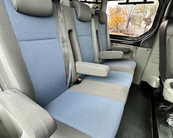 Черный Рено Трафик, объемом двигателя 2 л и пробегом 293 тыс. км за 12500 $, фото 41 на Automoto.ua