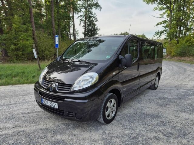 Черный Рено Трафик, объемом двигателя 2 л и пробегом 231 тыс. км за 8300 $, фото 2 на Automoto.ua