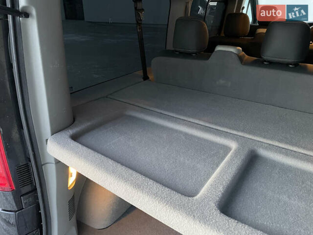 Черный Рено Трафик, объемом двигателя 2 л и пробегом 201 тыс. км за 17900 $, фото 59 на Automoto.ua