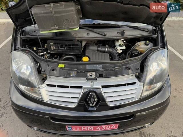Чорний Рено Трафік, об'ємом двигуна 2 л та пробігом 301 тис. км за 12700 $, фото 26 на Automoto.ua