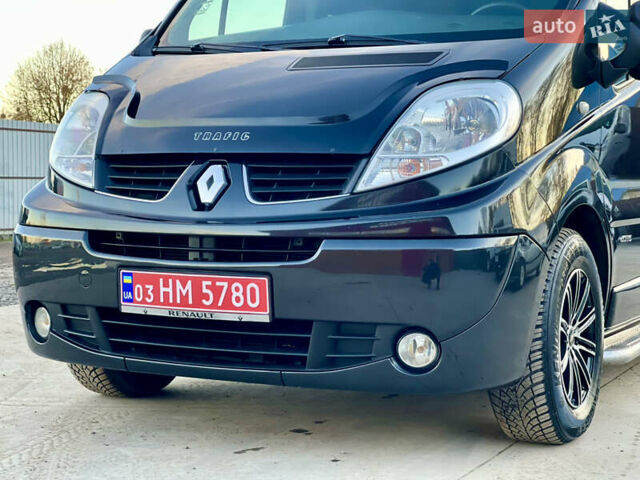Черный Рено Трафик, объемом двигателя 2 л и пробегом 240 тыс. км за 14499 $, фото 10 на Automoto.ua