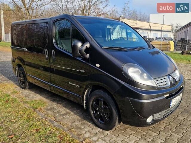 Чорний Рено Трафік, об'ємом двигуна 2 л та пробігом 176 тис. км за 11500 $, фото 1 на Automoto.ua