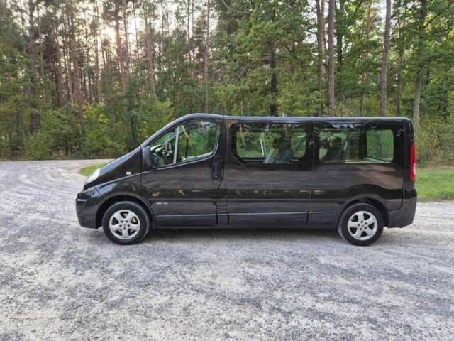 Черный Рено Трафик, объемом двигателя 2 л и пробегом 231 тыс. км за 8300 $, фото 8 на Automoto.ua