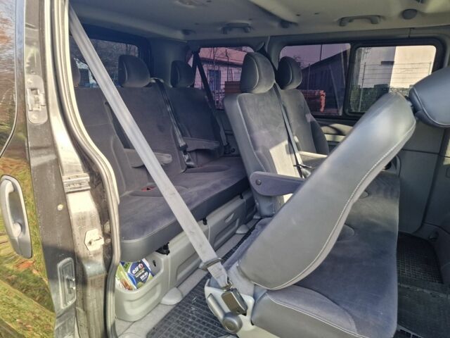 Чорний Рено Трафік, об'ємом двигуна 2 л та пробігом 176 тис. км за 8800 $, фото 10 на Automoto.ua