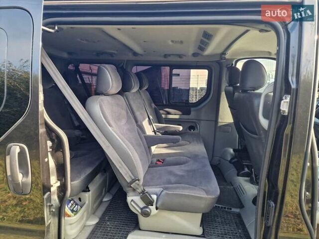 Чорний Рено Трафік, об'ємом двигуна 2 л та пробігом 176 тис. км за 11500 $, фото 9 на Automoto.ua