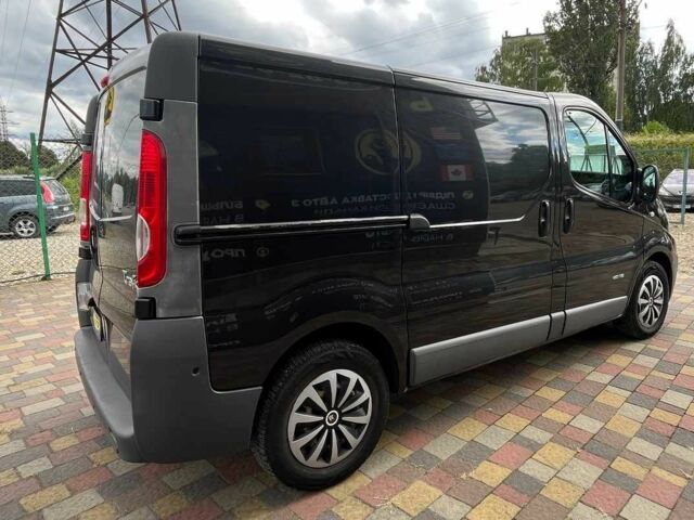 Черный Рено Трафик, объемом двигателя 2 л и пробегом 280 тыс. км за 9800 $, фото 6 на Automoto.ua