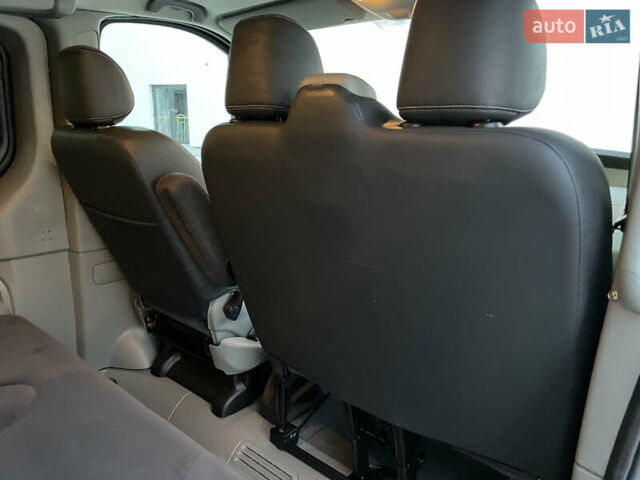 Черный Рено Трафик, объемом двигателя 2 л и пробегом 201 тыс. км за 17900 $, фото 50 на Automoto.ua