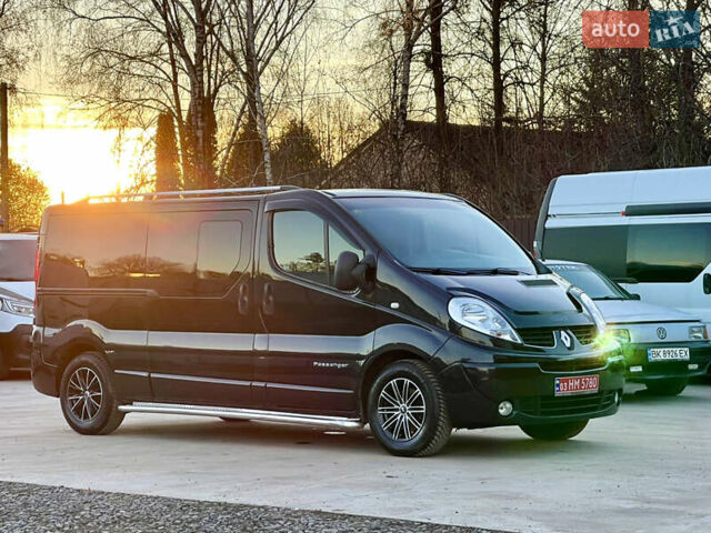 Черный Рено Трафик, объемом двигателя 2 л и пробегом 240 тыс. км за 14499 $, фото 1 на Automoto.ua