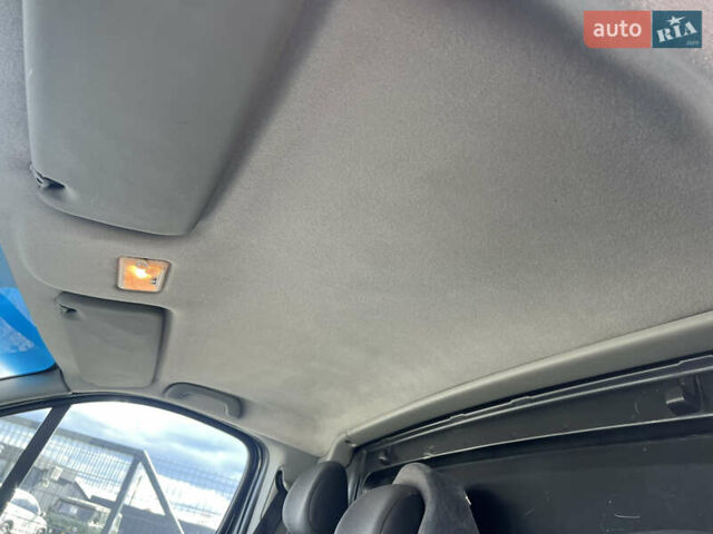 Черный Рено Трафик, объемом двигателя 2 л и пробегом 463 тыс. км за 8700 $, фото 16 на Automoto.ua