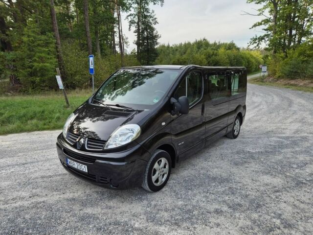 Черный Рено Трафик, объемом двигателя 2 л и пробегом 231 тыс. км за 8300 $, фото 6 на Automoto.ua