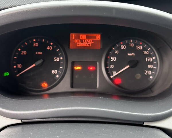 Черный Рено Трафик, объемом двигателя 2 л и пробегом 293 тыс. км за 12500 $, фото 31 на Automoto.ua