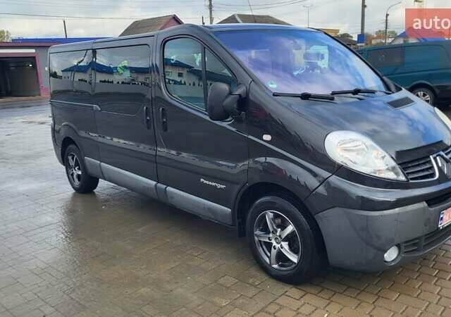 Чорний Рено Трафік, об'ємом двигуна 2 л та пробігом 320 тис. км за 13500 $, фото 5 на Automoto.ua