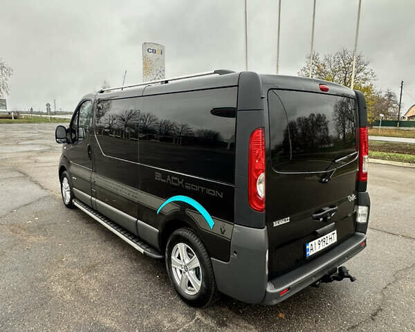 Черный Рено Трафик, объемом двигателя 2 л и пробегом 293 тыс. км за 12500 $, фото 4 на Automoto.ua