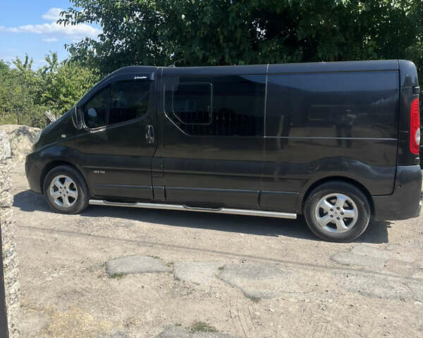 Черный Рено Трафик, объемом двигателя 2 л и пробегом 324 тыс. км за 12500 $, фото 9 на Automoto.ua
