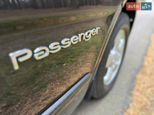 Черный Рено Трафик, объемом двигателя 2 л и пробегом 193 тыс. км за 18800 $, фото 81 на Automoto.ua