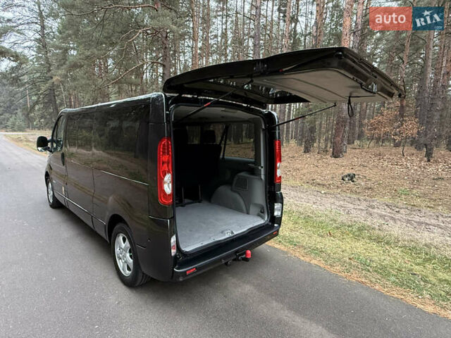 Черный Рено Трафик, объемом двигателя 2 л и пробегом 193 тыс. км за 18800 $, фото 57 на Automoto.ua