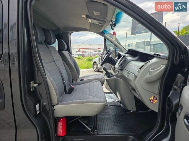 Чорний Рено Трафік, об'ємом двигуна 2 л та пробігом 312 тис. км за 15500 $, фото 39 на Automoto.ua