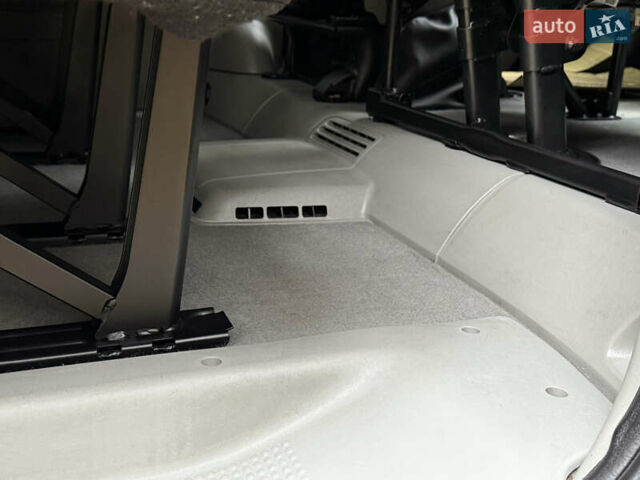 Черный Рено Трафик, объемом двигателя 2 л и пробегом 193 тыс. км за 18800 $, фото 54 на Automoto.ua