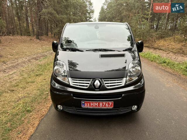 Черный Рено Трафик, объемом двигателя 2 л и пробегом 193 тыс. км за 18800 $, фото 3 на Automoto.ua