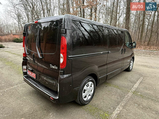 Черный Рено Трафик, объемом двигателя 2 л и пробегом 177 тыс. км за 16800 $, фото 55 на Automoto.ua