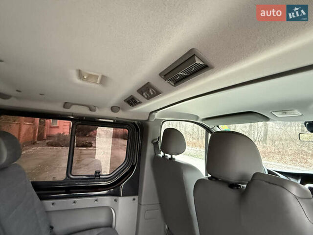 Черный Рено Трафик, объемом двигателя 2 л и пробегом 177 тыс. км за 16800 $, фото 41 на Automoto.ua