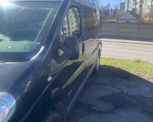 Черный Рено Трафик, объемом двигателя 2 л и пробегом 298 тыс. км за 13500 $, фото 11 на Automoto.ua