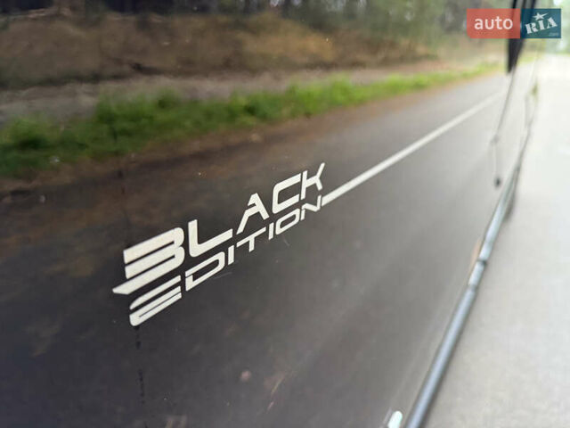 Черный Рено Трафик, объемом двигателя 2 л и пробегом 193 тыс. км за 18800 $, фото 31 на Automoto.ua