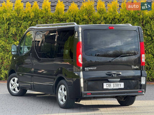 Чорний Рено Трафік, об'ємом двигуна 2 л та пробігом 266 тис. км за 16900 $, фото 48 на Automoto.ua
