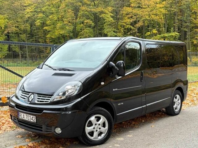 Черный Рено Трафик, объемом двигателя 2 л и пробегом 175 тыс. км за 8400 $, фото 1 на Automoto.ua