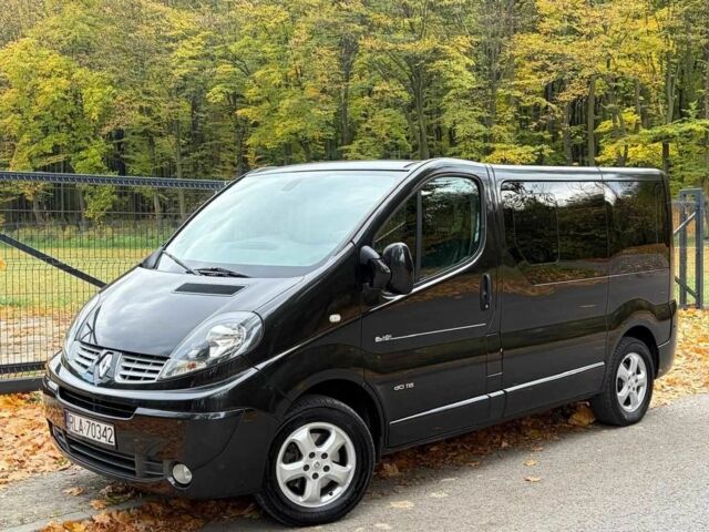 Черный Рено Трафик, объемом двигателя 2 л и пробегом 175 тыс. км за 8400 $, фото 3 на Automoto.ua