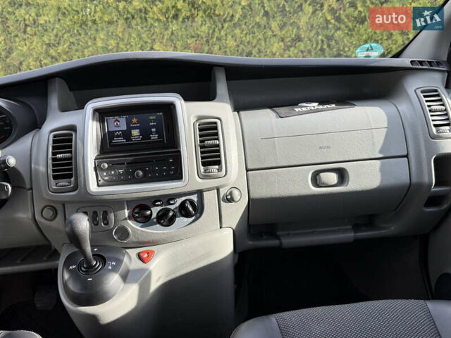 Рено Трафик 2014 в Стрые на Automoto.ua Черный Рено Трафик, объемом двигателя 2 л и пробегом 266 тыс. км за 16900 $, фото 37 на Automoto.ua