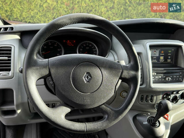 Рено Трафик 2014 в Стрые на Automoto.ua Черный Рено Трафик, объемом двигателя 2 л и пробегом 266 тыс. км за 16900 $, фото 45 на Automoto.ua