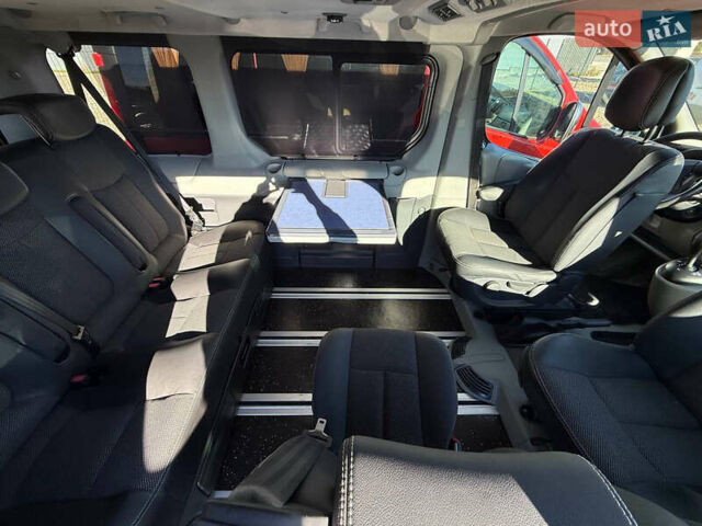 Чорний Рено Трафік, об'ємом двигуна 2 л та пробігом 266 тис. км за 16900 $, фото 17 на Automoto.ua