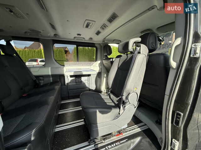 Рено Трафик 2014 в Стрые на Automoto.ua Черный Рено Трафик, объемом двигателя 2 л и пробегом 266 тыс. км за 16900 $, фото 40 на Automoto.ua