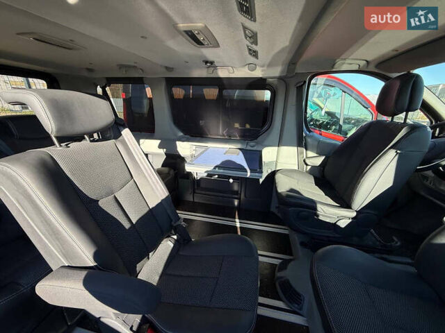 Чорний Рено Трафік, об'ємом двигуна 2 л та пробігом 266 тис. км за 16900 $, фото 29 на Automoto.ua