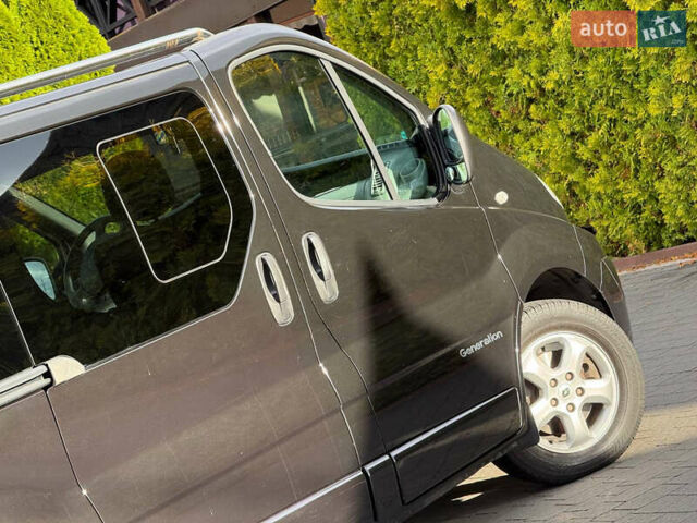 Чорний Рено Трафік, об'ємом двигуна 2 л та пробігом 266 тис. км за 16900 $, фото 58 на Automoto.ua