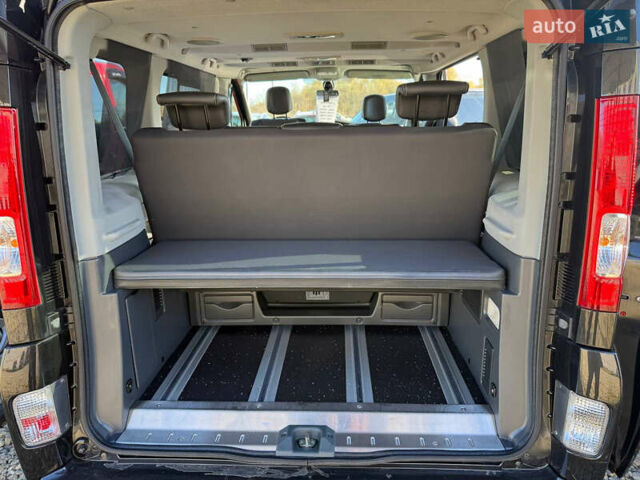 Чорний Рено Трафік, об'ємом двигуна 2 л та пробігом 266 тис. км за 16900 $, фото 23 на Automoto.ua