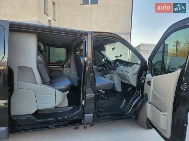 Черный Рено Трафик, объемом двигателя 2 л и пробегом 232 тыс. км за 15500 $, фото 12 на Automoto.ua