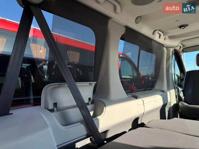 Чорний Рено Трафік, об'ємом двигуна 2 л та пробігом 266 тис. км за 16900 $, фото 26 на Automoto.ua