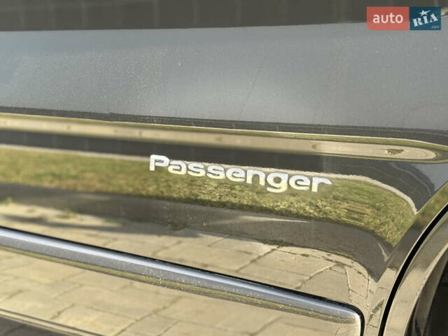 Черный Рено Трафик, объемом двигателя 2 л и пробегом 283 тыс. км за 16300 $, фото 9 на Automoto.ua