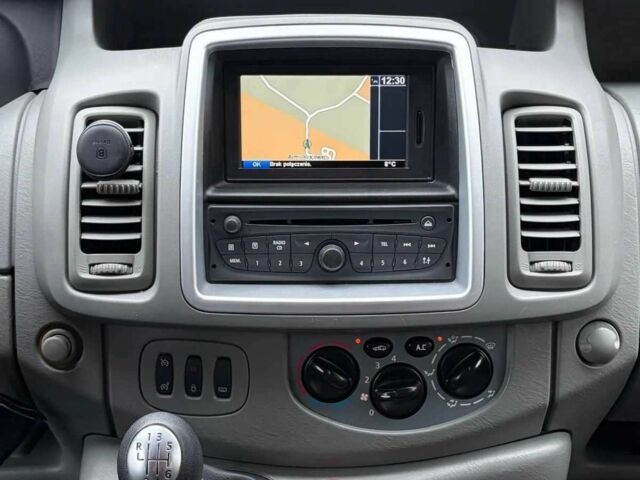 Черный Рено Трафик, объемом двигателя 2 л и пробегом 175 тыс. км за 8400 $, фото 16 на Automoto.ua